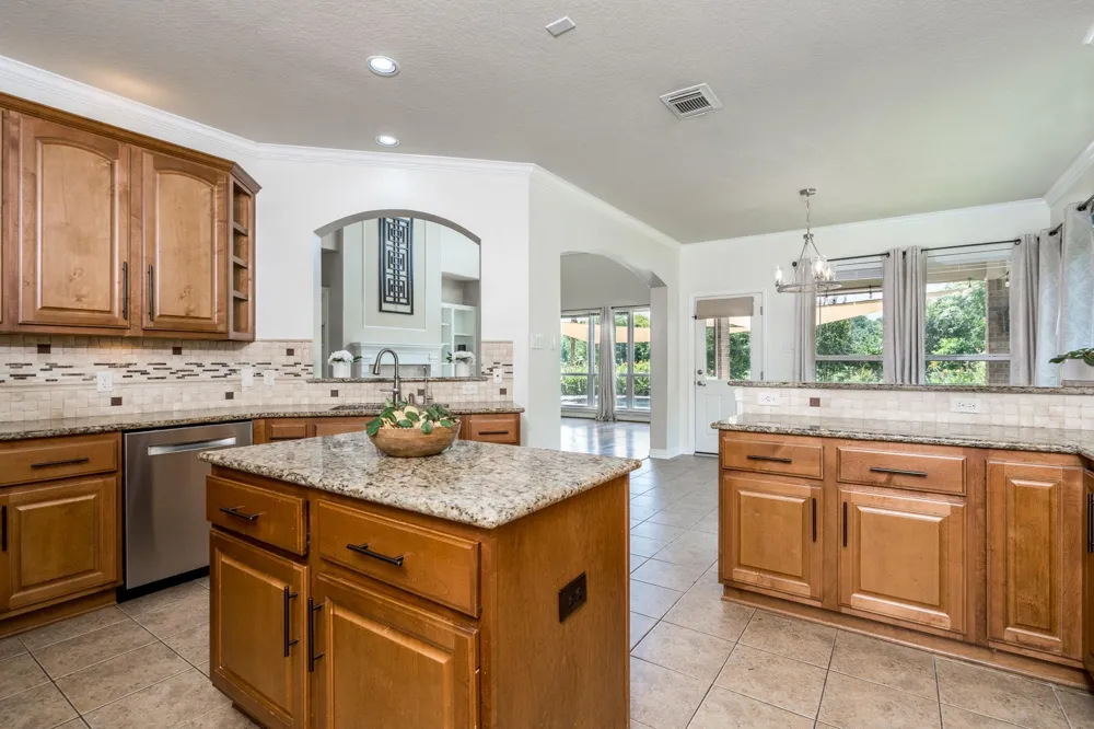 5914 Oakmoss Trail Spring, TX 77379