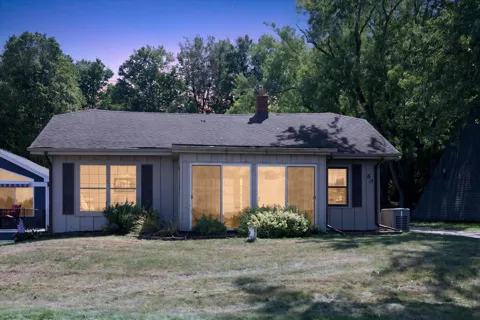 60 E Hickory Road E