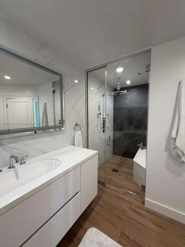 8031 NE Bayshore Ct #8031 Miami, FL 33138