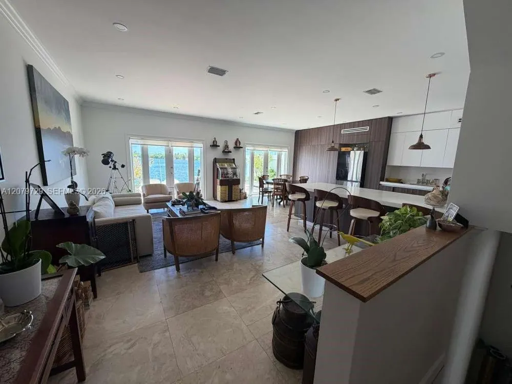 8031 NE Bayshore Ct #8031 Miami, FL 33138