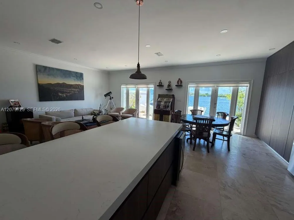 8031 NE Bayshore Ct #8031 Miami, FL 33138