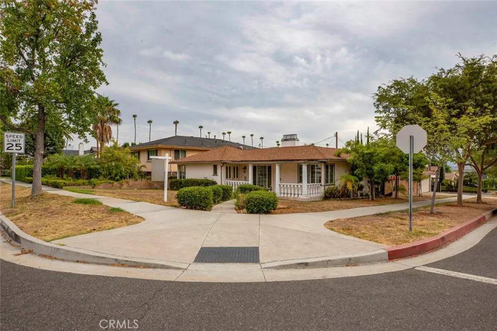 1954 Bel Aire Glendale, CA 91201