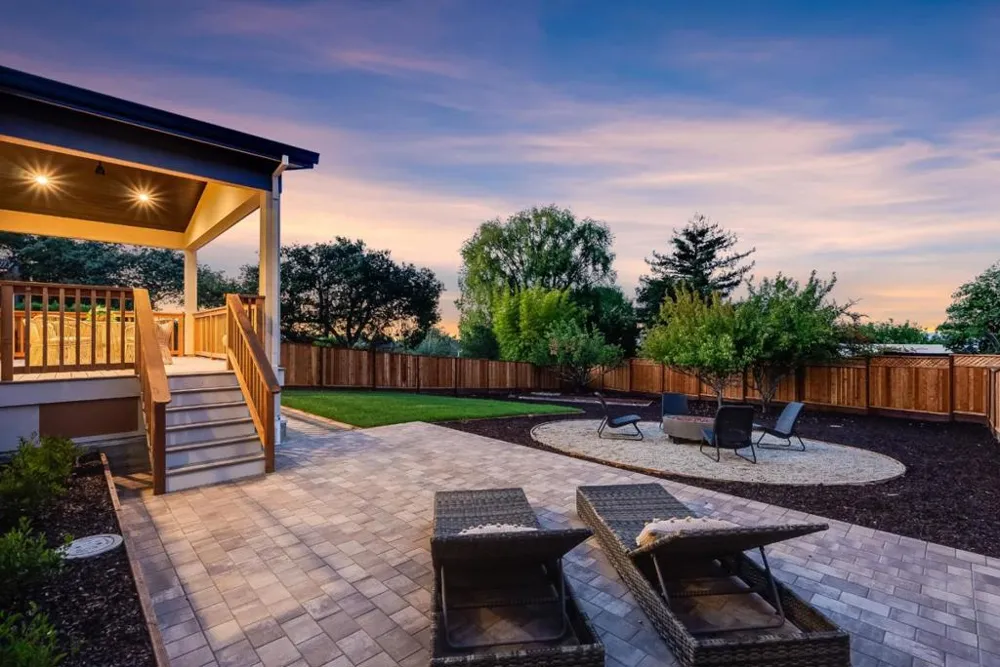 875 Vista Drive Redwood City, CA 94062