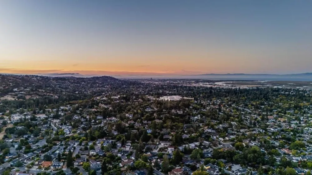 875 Vista Drive Redwood City, CA 94062