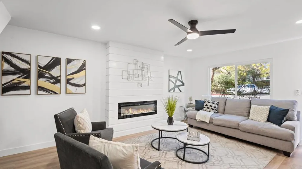 7833 Camino Huerta San Diego, CA 92122