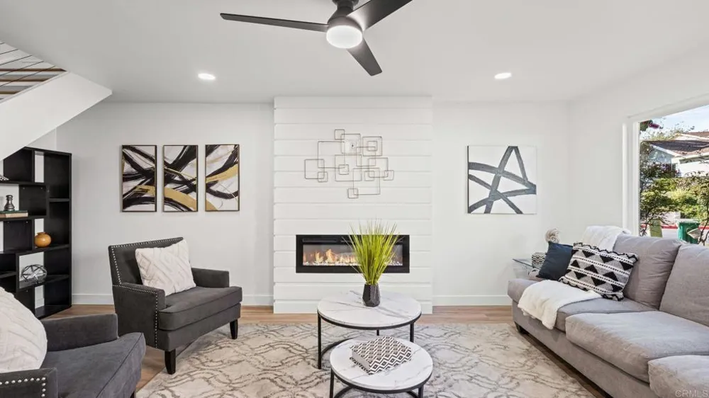 7833 Camino Huerta San Diego, CA 92122