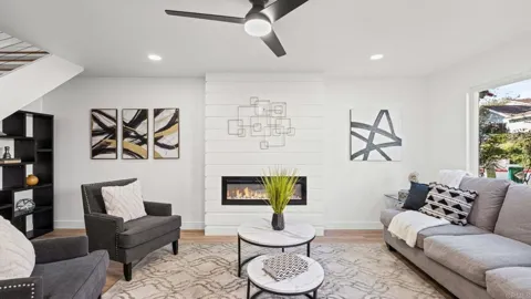 7833 Camino Huerta
