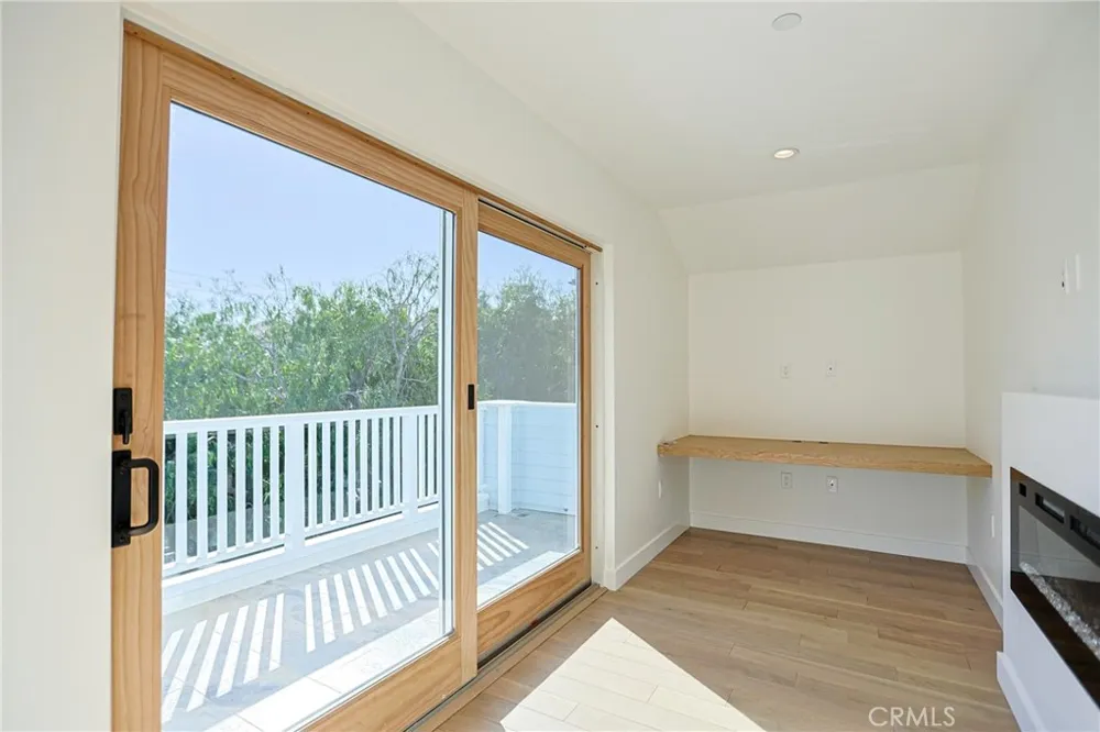 605 W 4th Long Beach, CA 90802