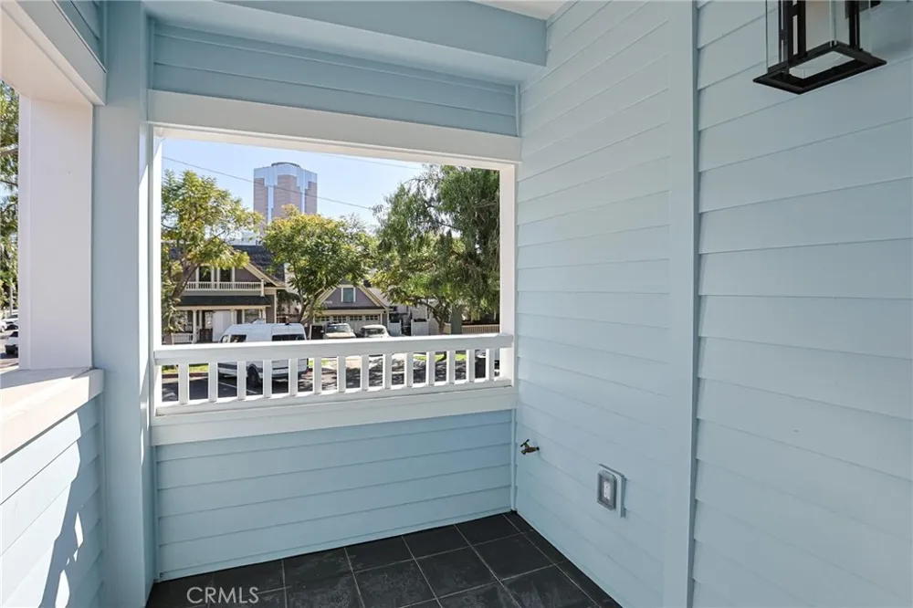 605 W 4th Long Beach, CA 90802