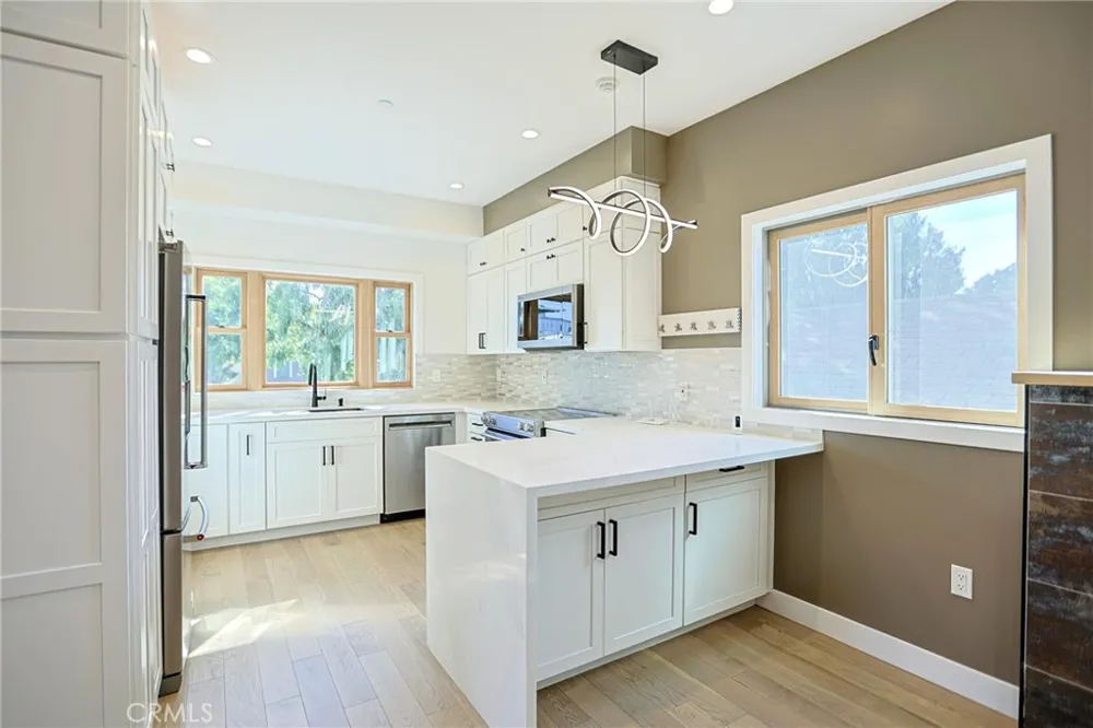 605 W 4th Long Beach, CA 90802