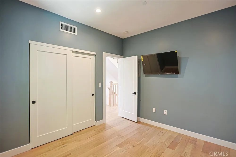 605 W 4th Long Beach, CA 90802