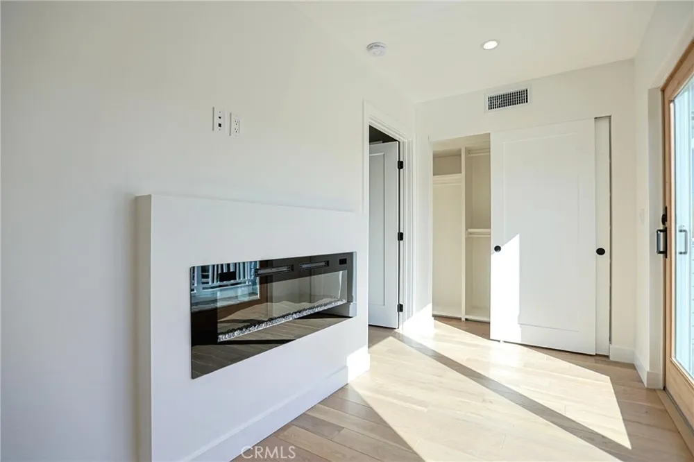 605 W 4th Long Beach, CA 90802