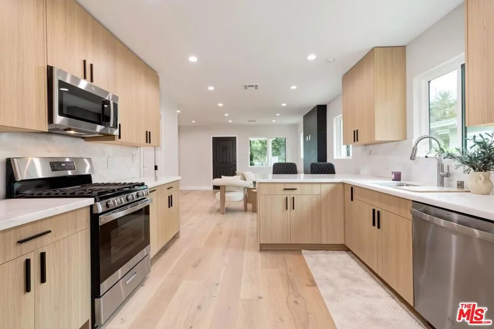 9028 Keith Avenue West Hollywood, CA 90069