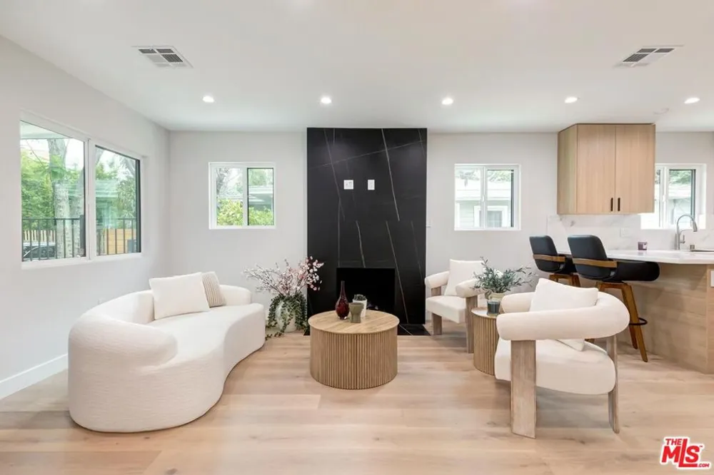 9028 Keith Avenue West Hollywood, CA 90069