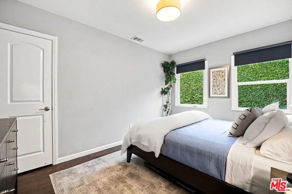 8951 Olin Street Los Angeles, CA 90034