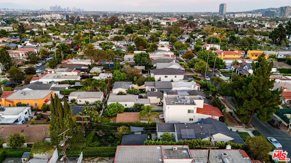 8951 Olin Street Los Angeles, CA 90034