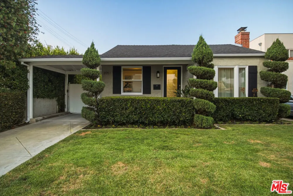 8951 Olin Street Los Angeles, CA 90034