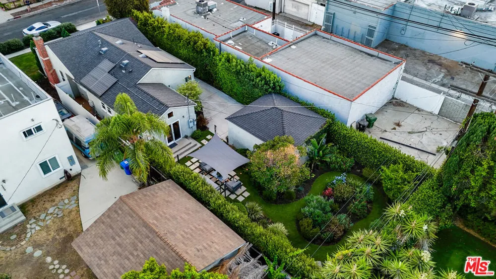8951 Olin Street Los Angeles, CA 90034