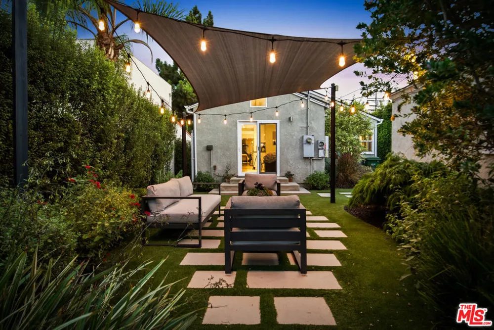8951 Olin Street Los Angeles, CA 90034
