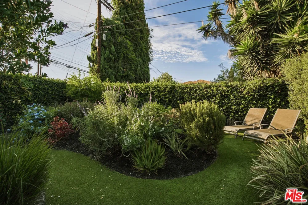 8951 Olin Street Los Angeles, CA 90034