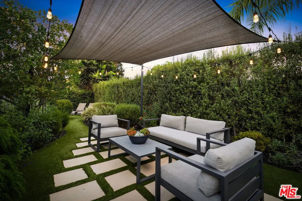 8951 Olin Street Los Angeles, CA 90034
