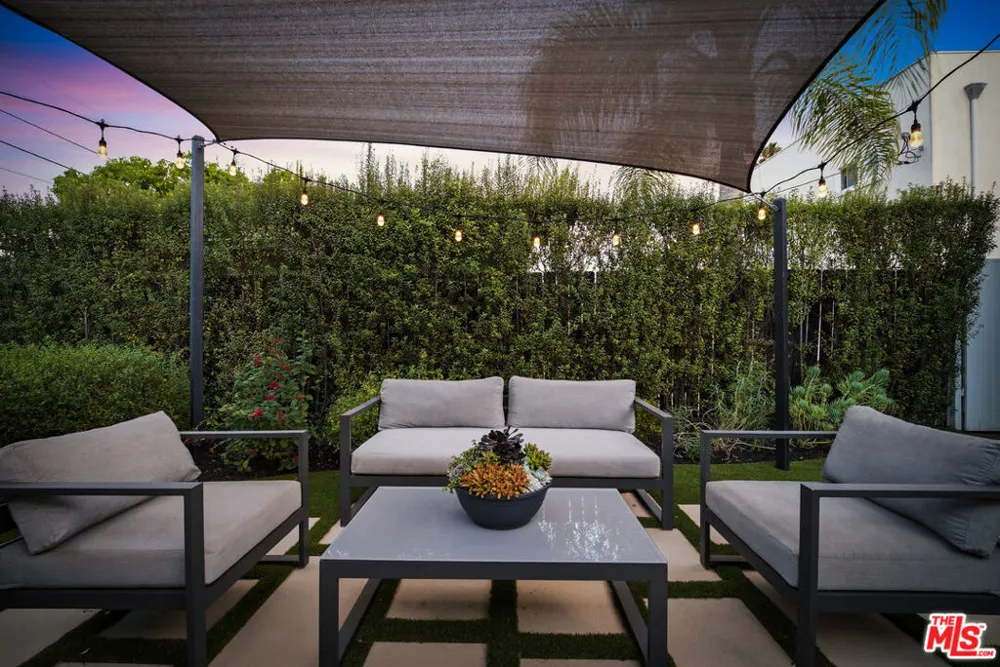 8951 Olin Street Los Angeles, CA 90034
