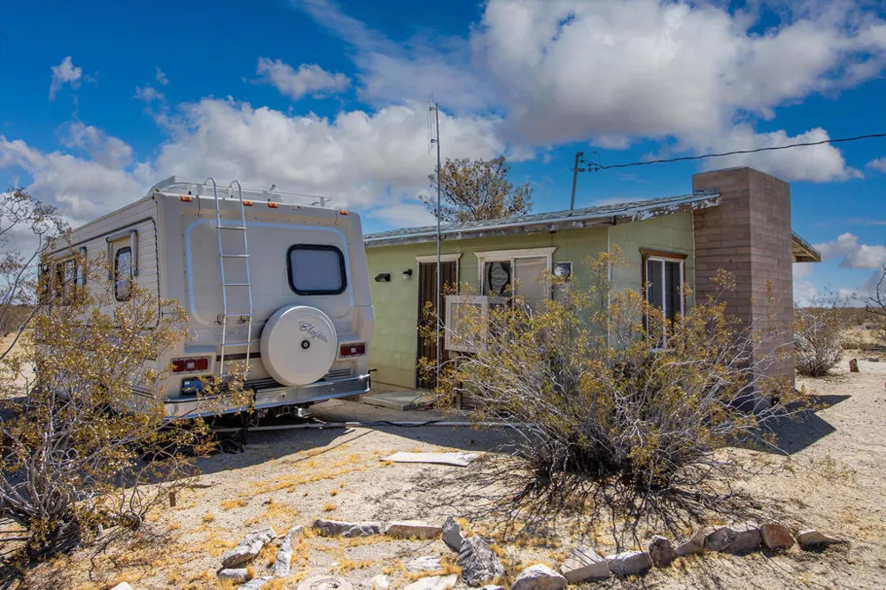 59962 Rocky Avenue Landers, CA 92285