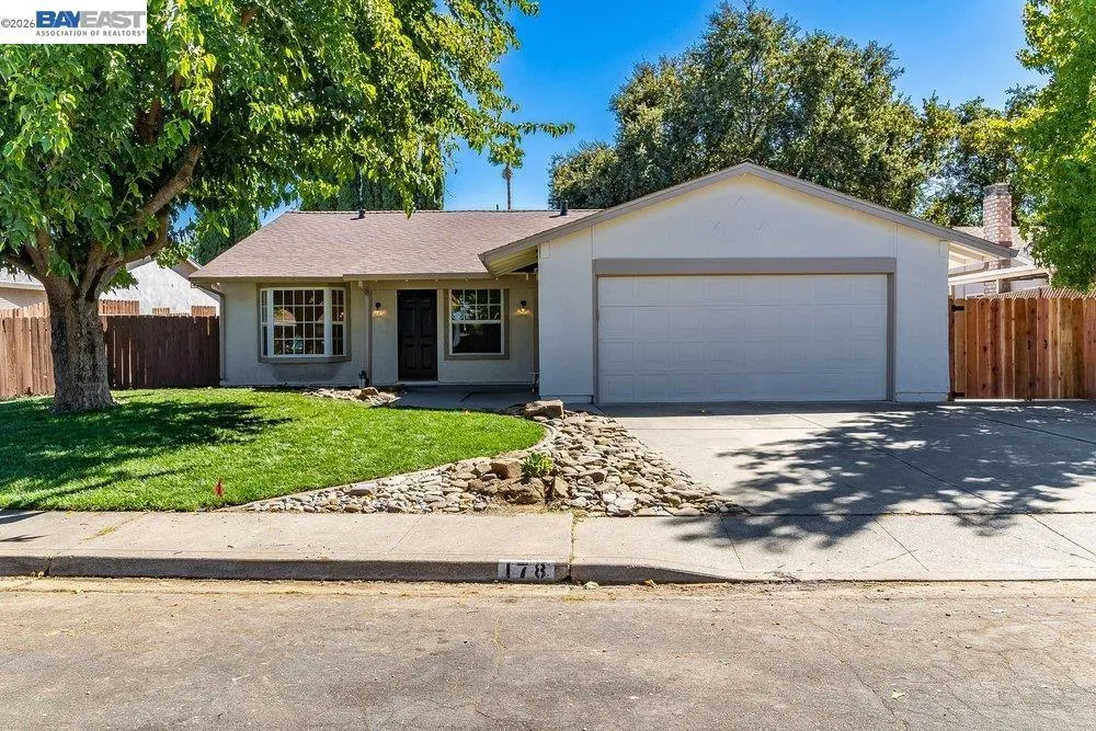 178 Richard Pl Vacaville, CA 95687