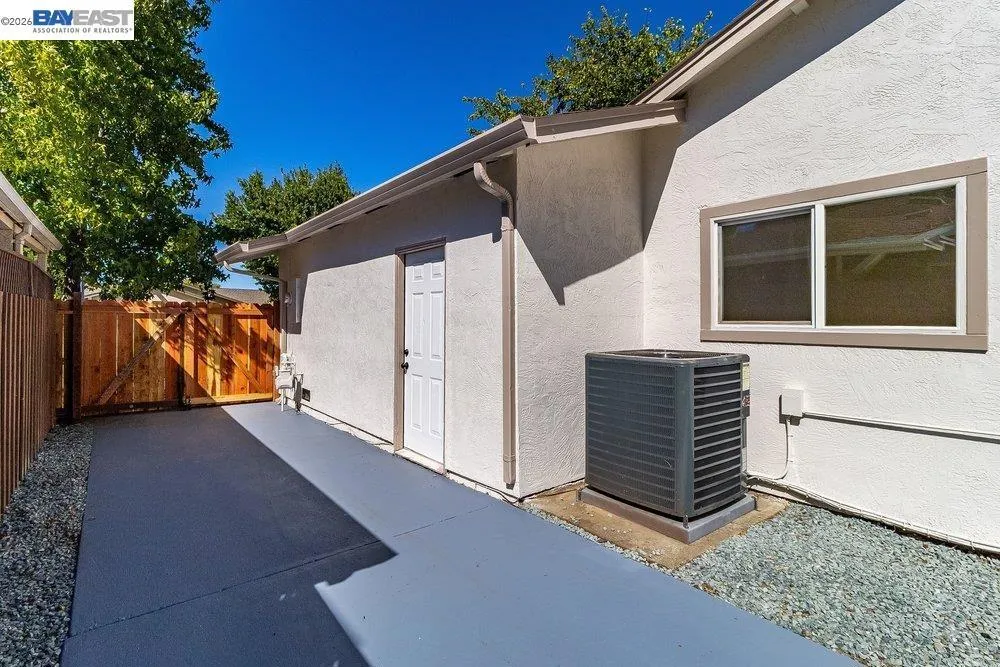 178 Richard Pl Vacaville, CA 95687