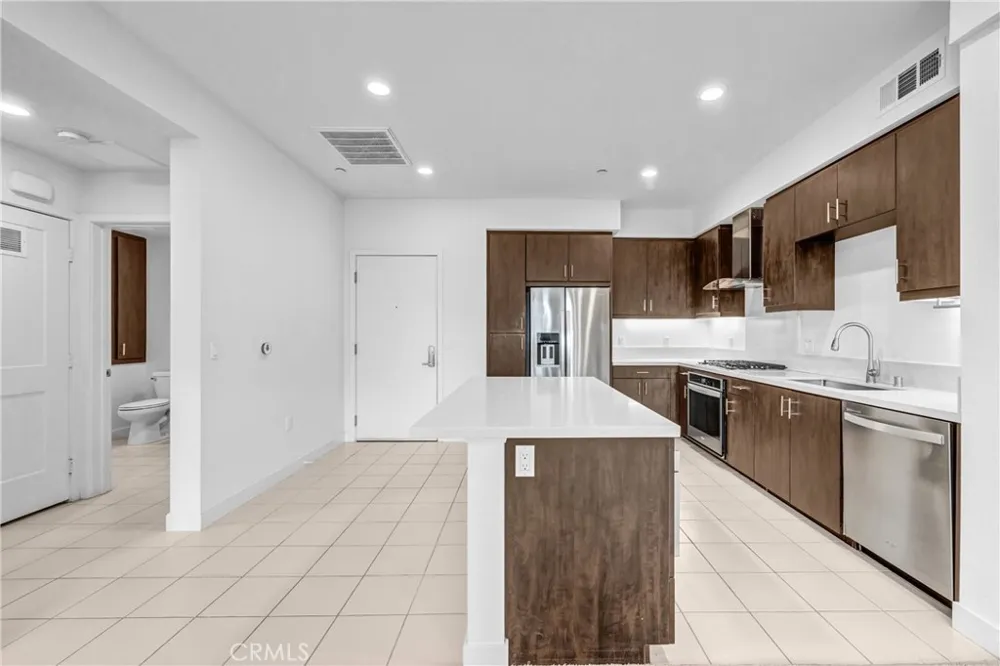 1502 Nolita Irvine, CA 92612