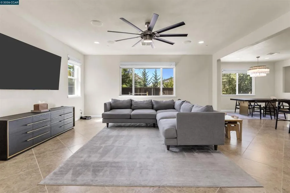 2421 Talaria Dr Oakley, CA 94561