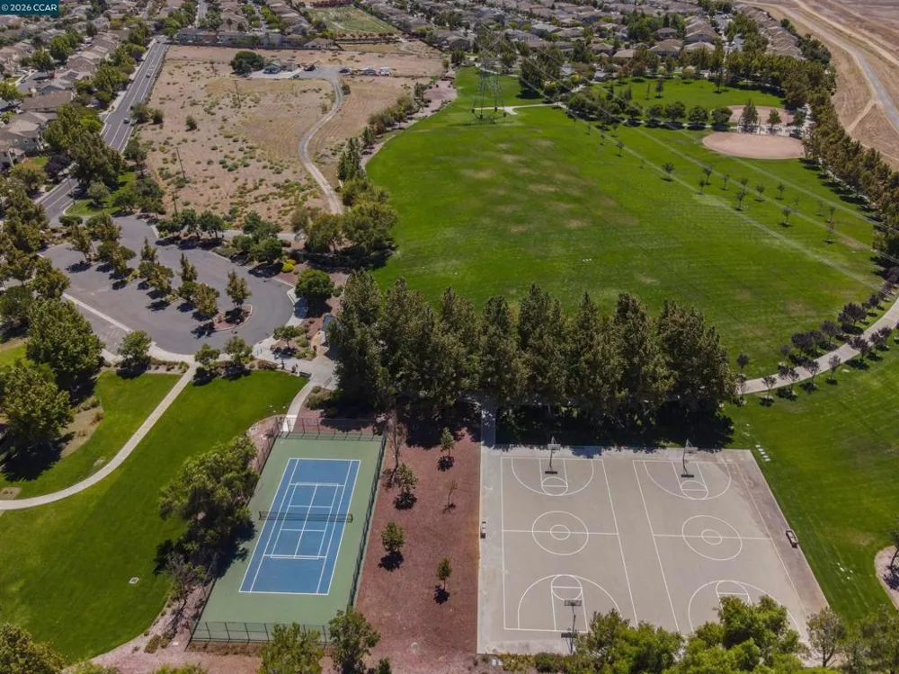 2421 Talaria Dr Oakley, CA 94561