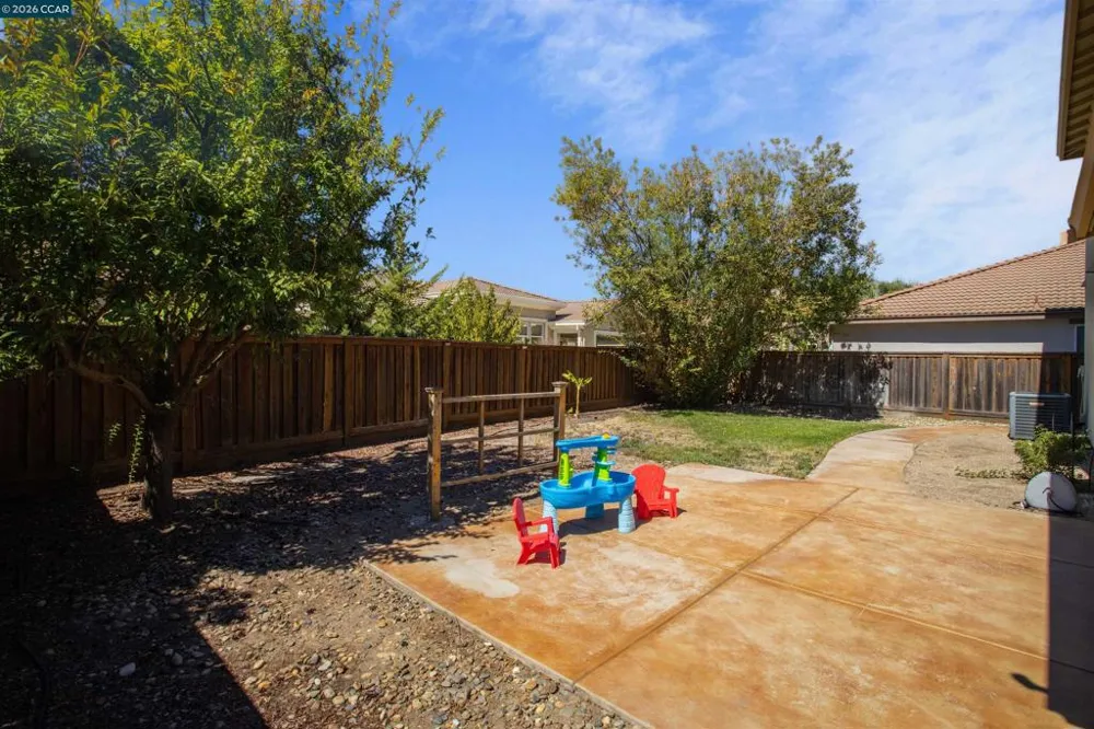 2421 Talaria Dr Oakley, CA 94561