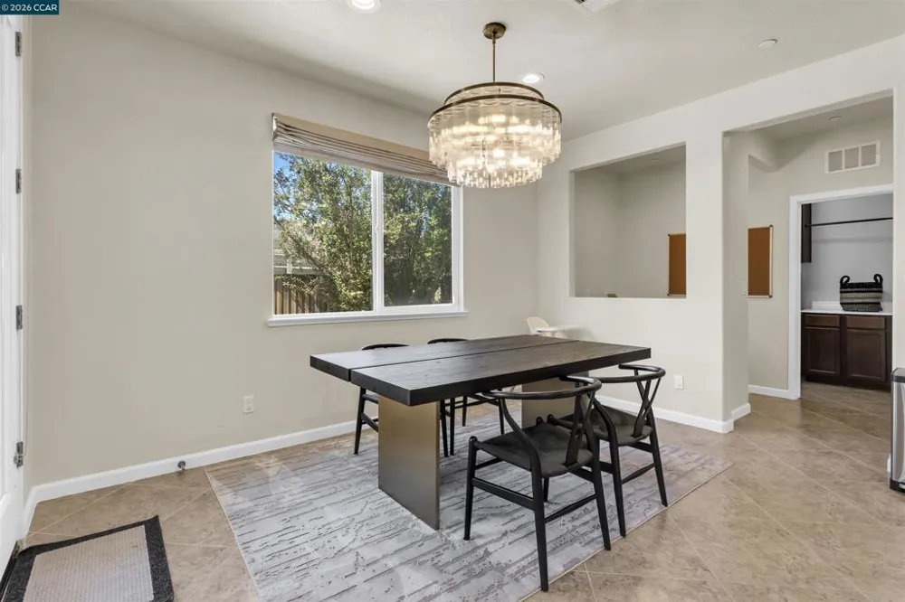 2421 Talaria Dr Oakley, CA 94561