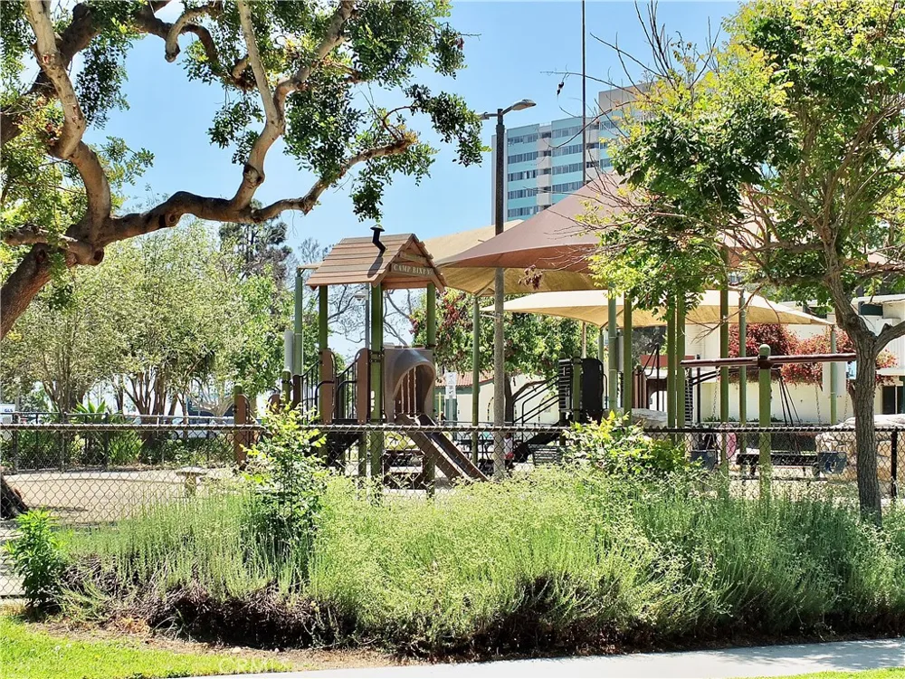 1724 E 1st #3 Long Beach, CA 90802
