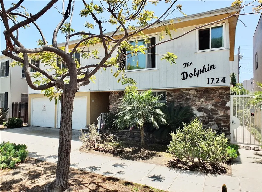 1724 E 1st #3 Long Beach, CA 90802