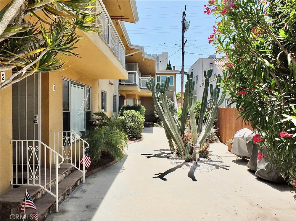 1724 E 1st #3 Long Beach, CA 90802