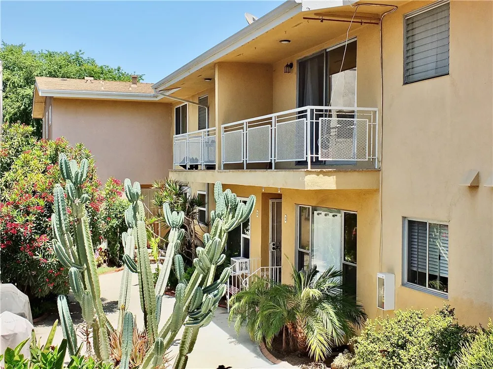 1724 E 1st #3 Long Beach, CA 90802