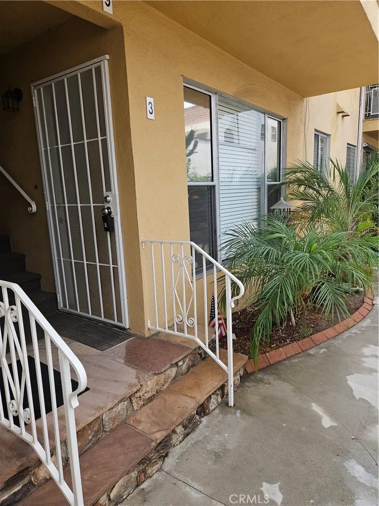 1724 E 1st #3 Long Beach, CA 90802