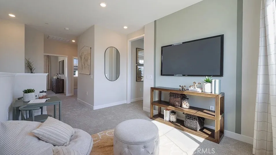 2177 Aneto Way Santa Paula, CA 93060
