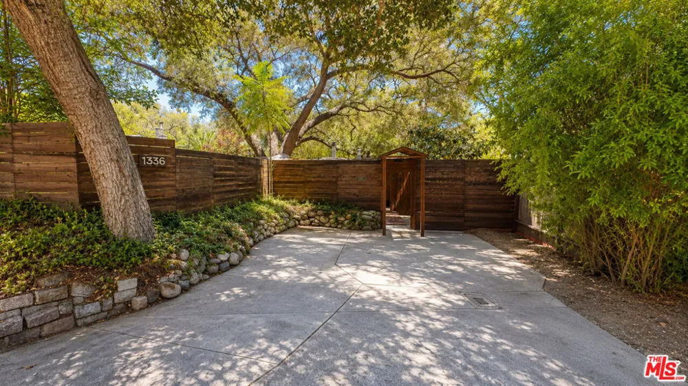 1336 Old Topanga Canyon Road Topanga, CA 90290