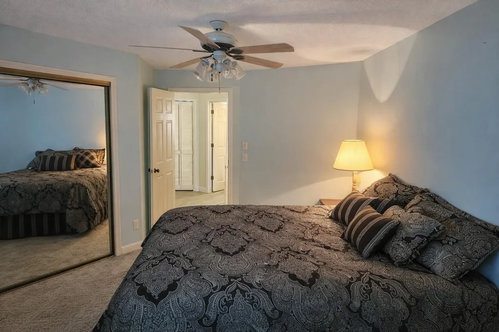 728 FISCHER CIRCLE Sebastian, FL 32958