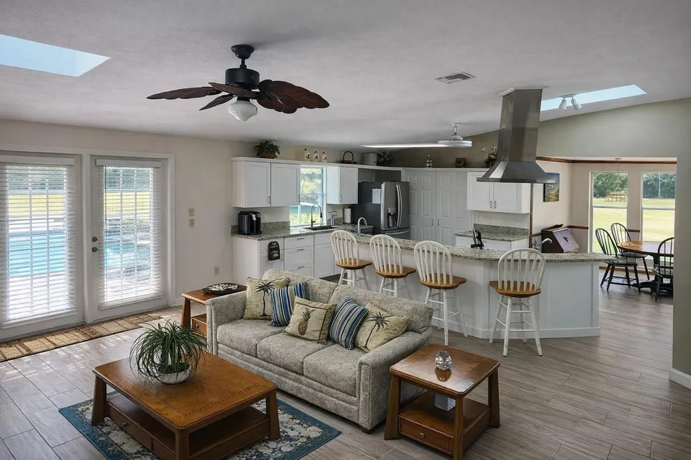728 FISCHER CIRCLE Sebastian, FL 32958