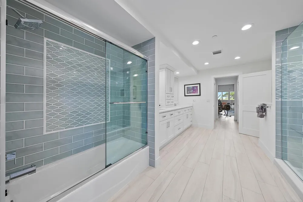 2050 S HIGHWAY A1A #5 Jupiter, FL 33477