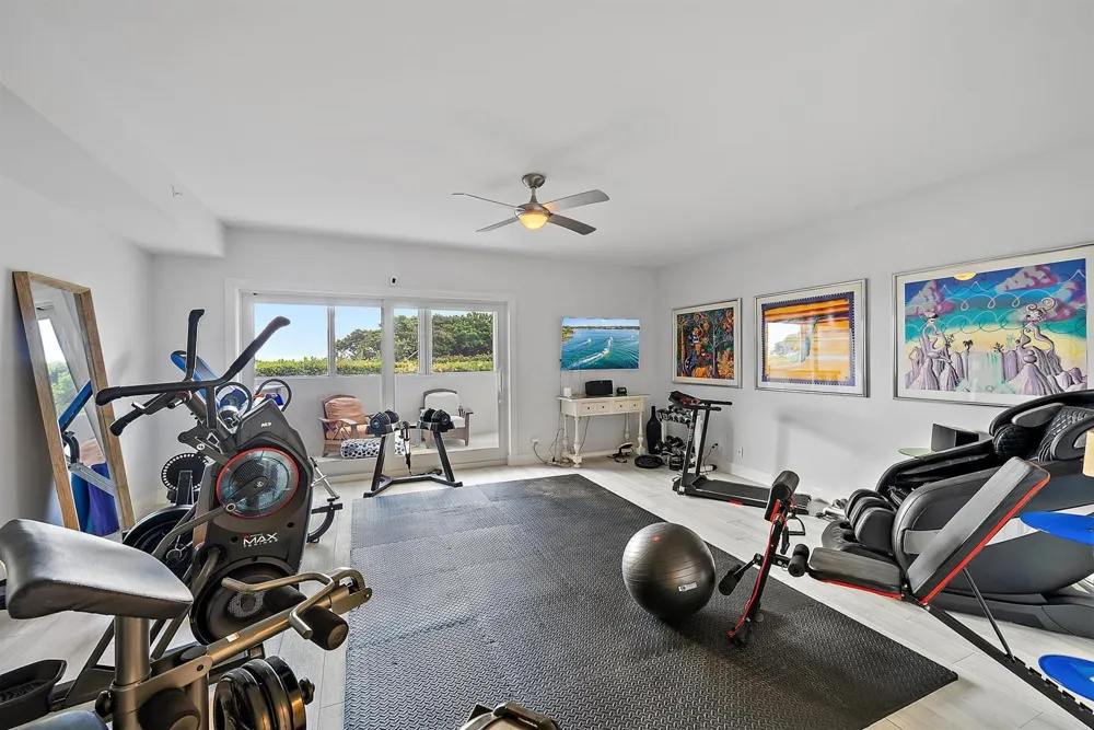 2050 S HIGHWAY A1A #5 Jupiter, FL 33477