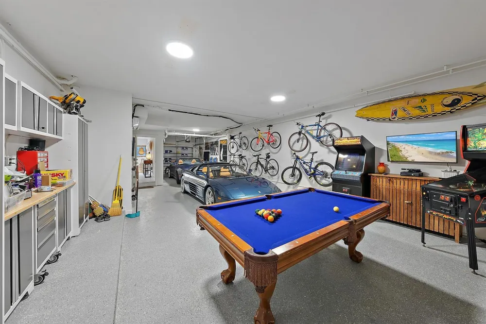 2050 S HIGHWAY A1A #5 Jupiter, FL 33477