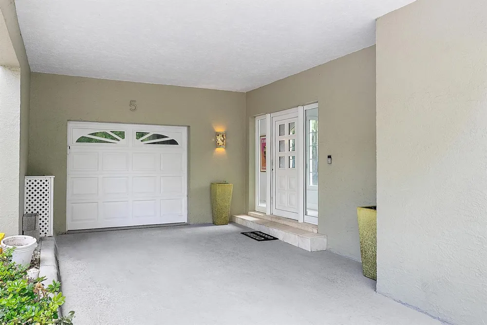 2050 S HIGHWAY A1A #5 Jupiter, FL 33477
