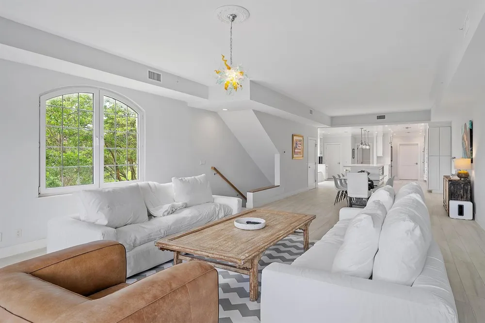 2050 S HIGHWAY A1A #5 Jupiter, FL 33477