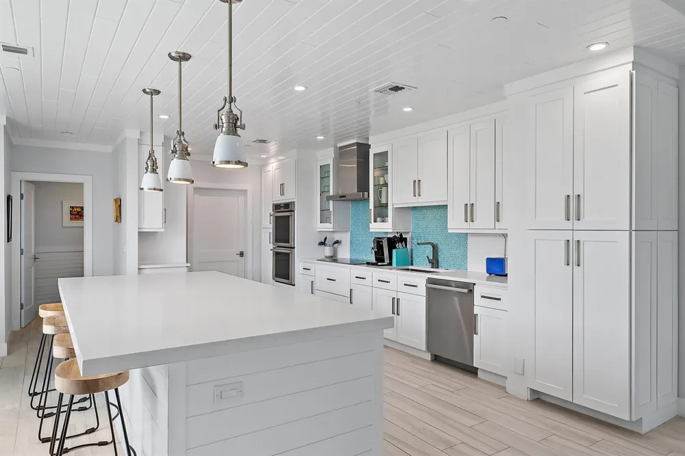2050 S HIGHWAY A1A #5 Jupiter, FL 33477