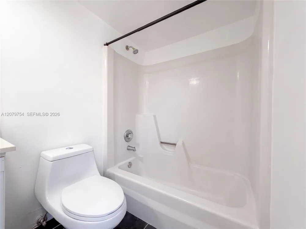 110 Delaware Blvd #10C Jupiter, FL 33458
